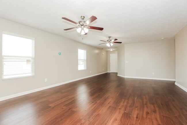 Building Photo - 3671 Blaze Dr