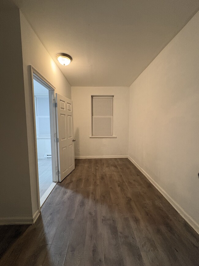 Foto del edificio - 2542 Cecil B. Moore Ave