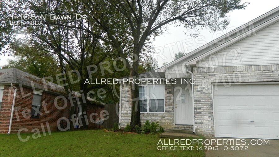 Near University of Arkansas Townhouse for Rent in
