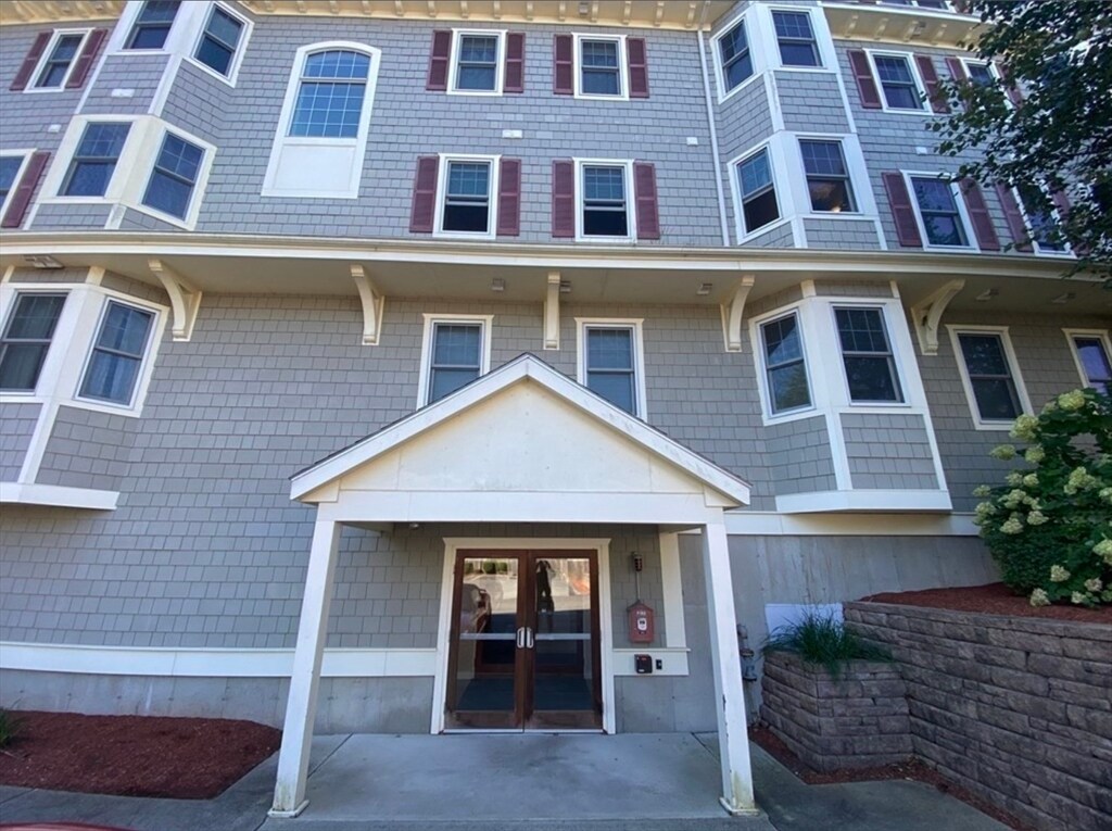 Foto principal - 391 Pleasant St