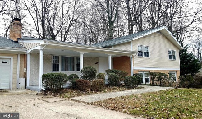 Foto del edificio - 6106 Neilwood Dr