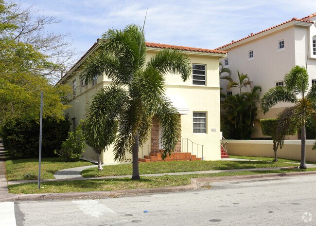 Exterior - 291 Navarre Ave