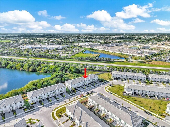 Foto del edificio - 1400 SE 6th Rd