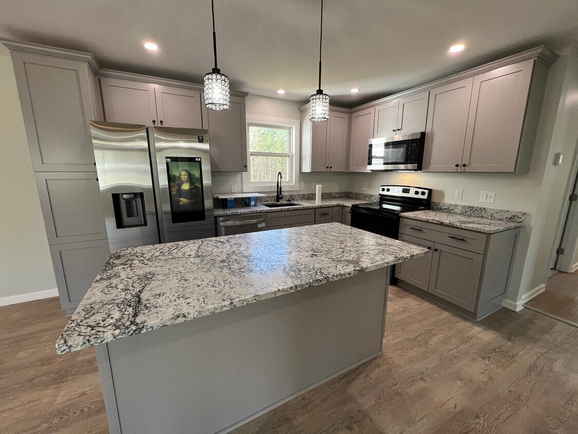 Foto principal - 3760 Reid Rd