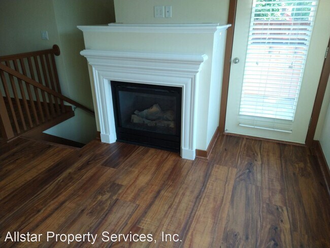 Foto del edificio - 2 br, 1 bath House - 821 White Cloud Lane #E