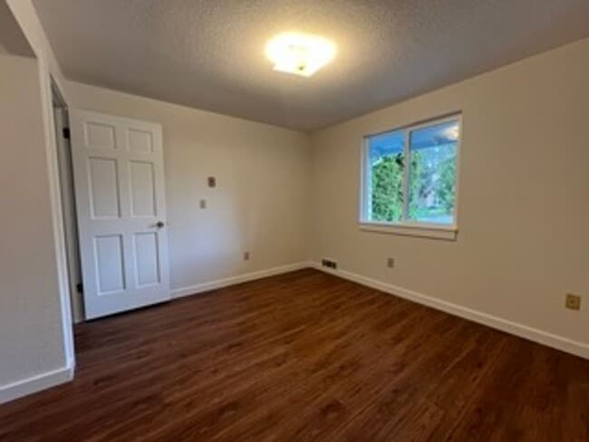 Foto del edificio - 6210 142nd Pl SE