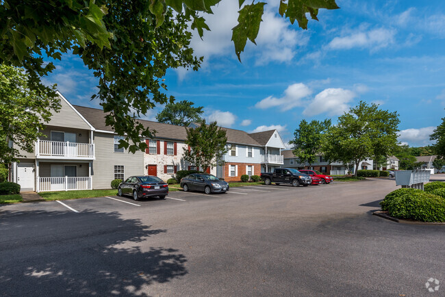 Building Photo - Lakefield Mews Apartments and Townhomes