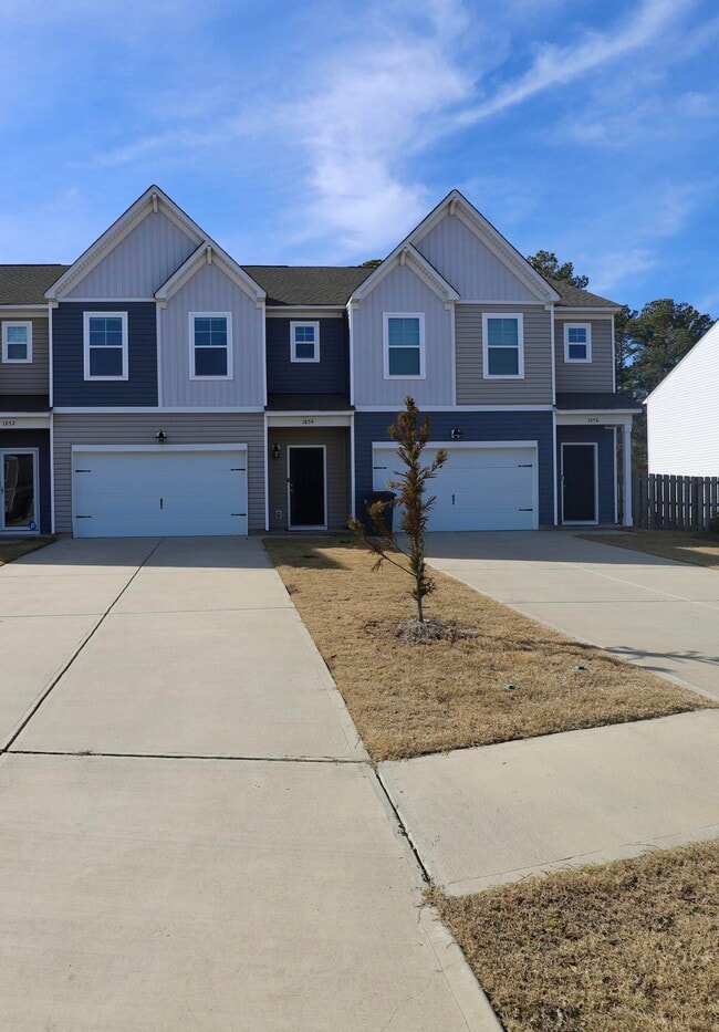 Foto del edificio - 1854 Gabriel Ln