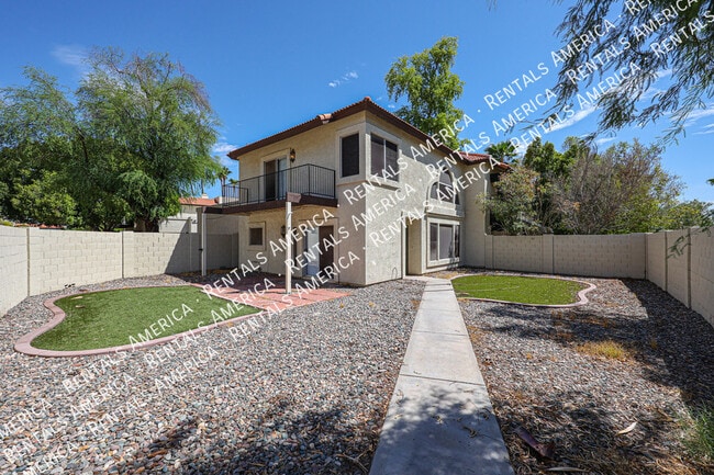 Building Photo - 8849 S 51st St