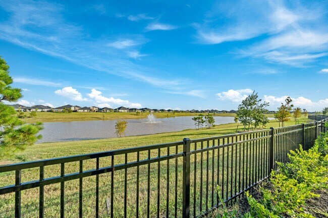 Foto del edificio - 27439 Sunterra Village Dr