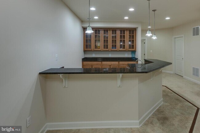 Building Photo - 24916 Earlsford Dr