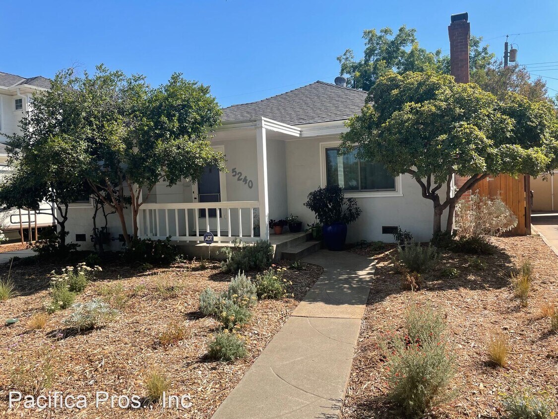 Foto principal - 2 br, 1 bath House - 5240 T Street
