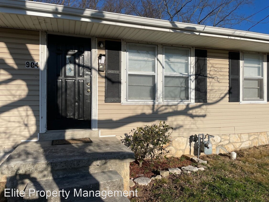 Primary Photo - 2 br, 1 bath House - 904 East 14th Street