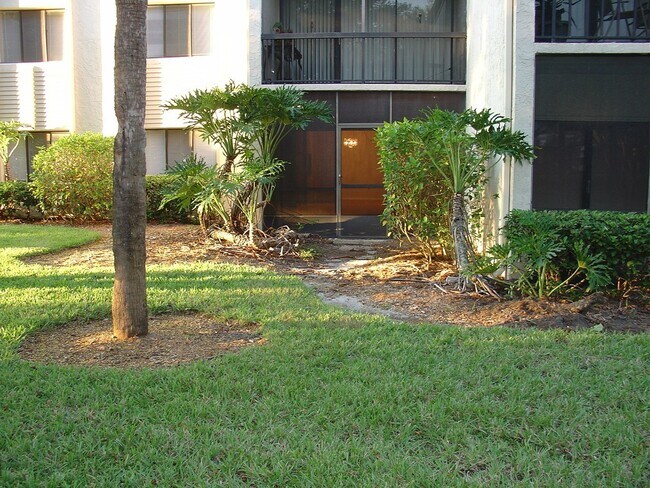 Foto del edificio - 3284 S Semoran Blvd