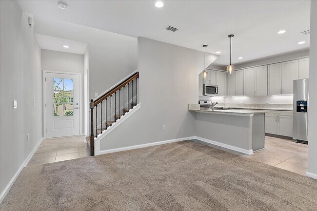 Foto del edificio - 376 Pine Bluff Dr