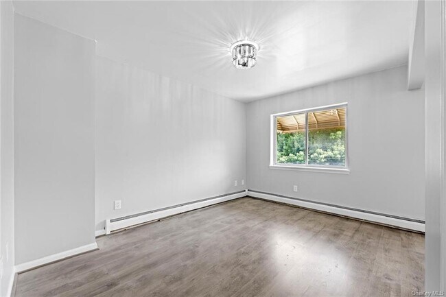 Building Photo - 4425 Seton Ave