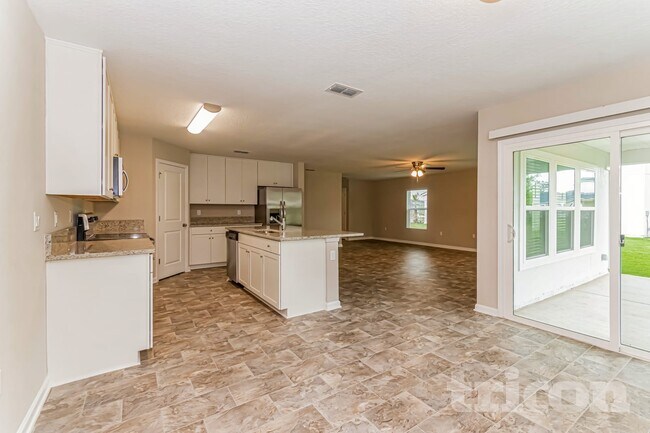 Foto del edificio - 11351 John Rutledge Pl