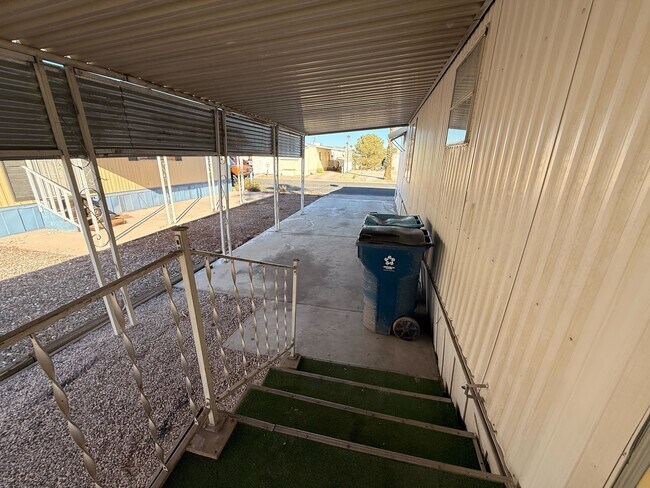 Foto del edificio - 3601 E Wyoming Ave