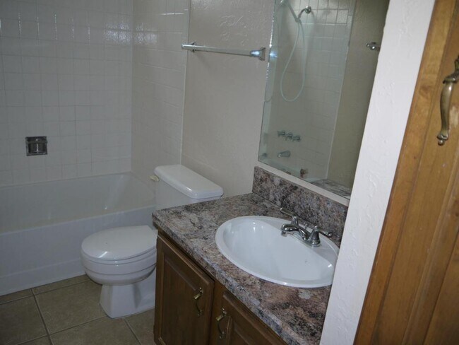 Foto del edificio - 6897 NW Willow Springs