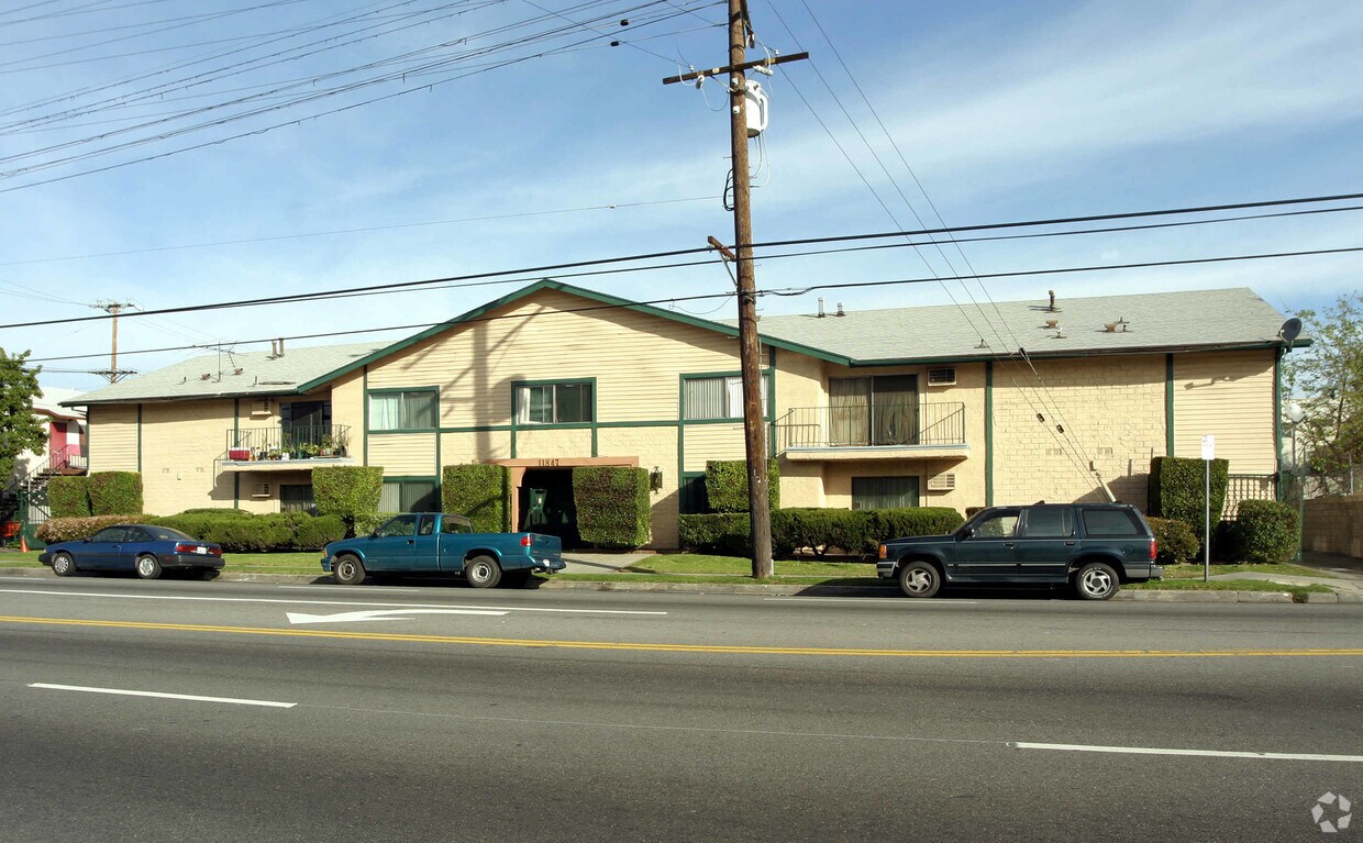 11847 Vanowen St, North Hollywood, CA 91605 Apartments in North