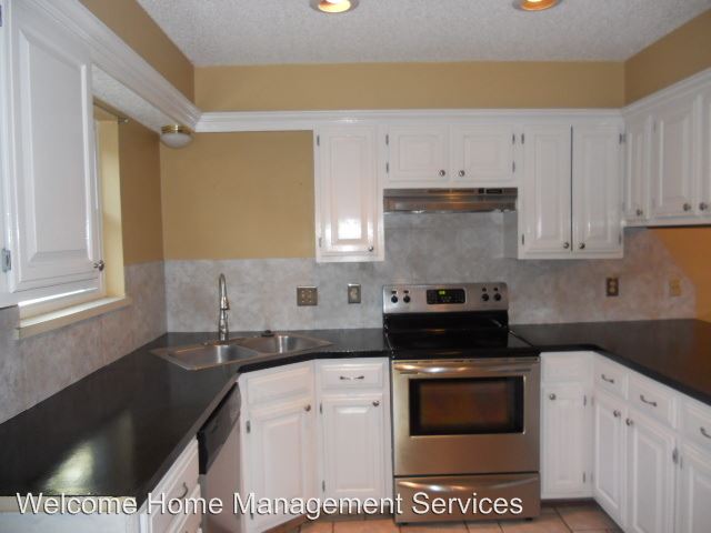 Building Photo - 1716 Wilderness Dr