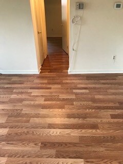 Sala de estar vacía - 1735 N Rhodes St