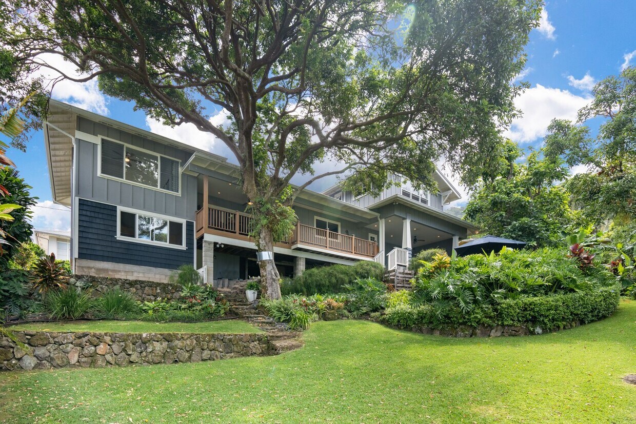 3558 Woodlawn Dr, Honolulu, HI 96822 House Rental in Honolulu, HI