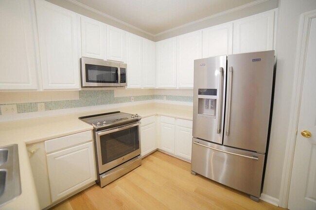 Foto del edificio - 1121 Mosswood Chase