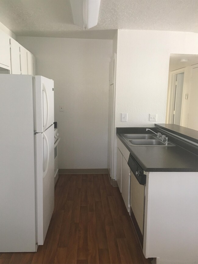 Foto del edificio - 807 Mountain Rd NE