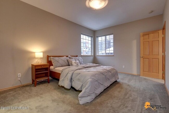 Building Photo - 545 N St