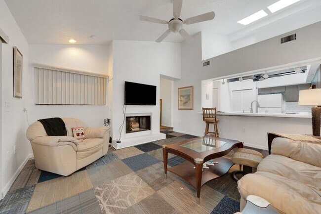 Foto del edificio - Charming 2BR Condo in Melbourne Beach
