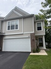 Building Photo - 10651 Pond Curve