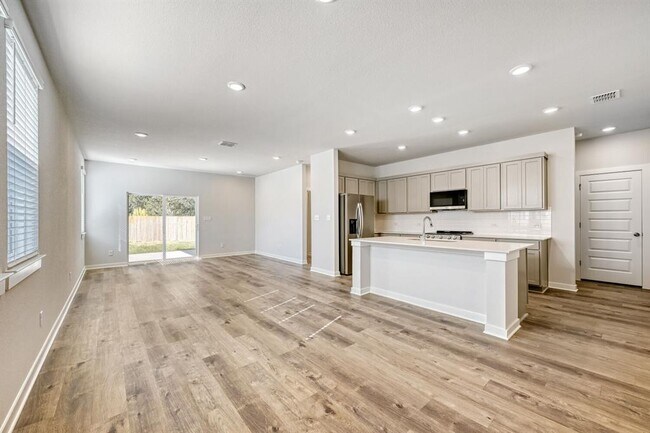 Foto del edificio - 3208 Canyon River Ln