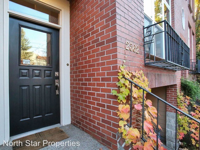 Building Photo - 2 br, 2.5 bath House - 2362 NW Pettygrove St.