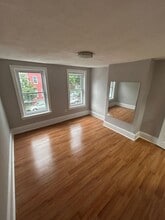 Building Photo - 622 Lamberton St