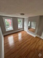 Building Photo - 622 Lamberton St