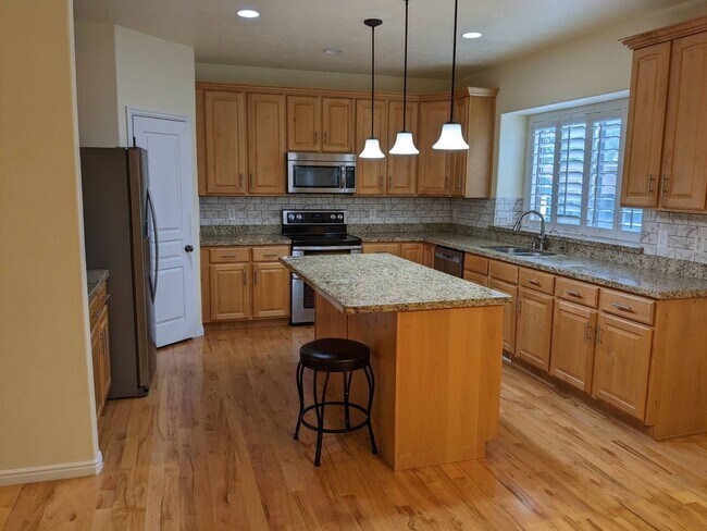 Building Photo - 4414 Salto Sierra Wy