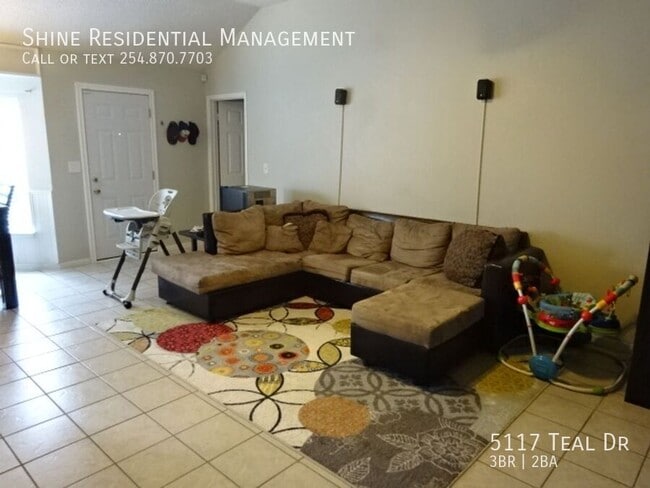 Building Photo - 5117 Teal Dr