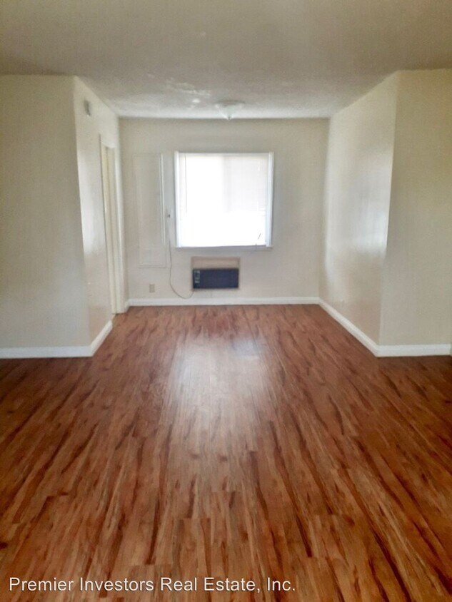 Primary Photo - 1415 S Stoneman Ave