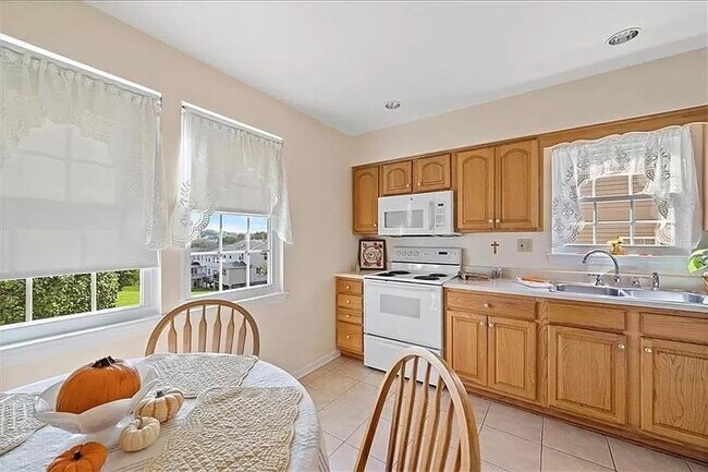 Foto del edificio - 103 Paddock Ln