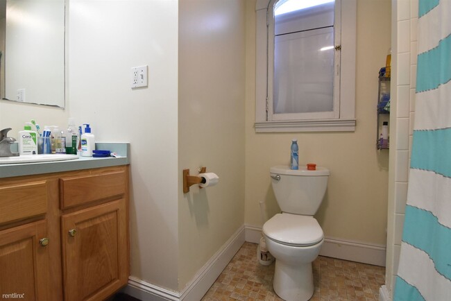 Foto del edificio - 1209 Beacon St