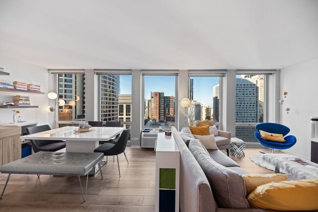 Foto del edificio - 111 E Chestnut St