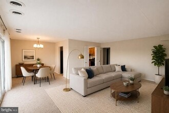 Building Photo - 2610 Indian Dr