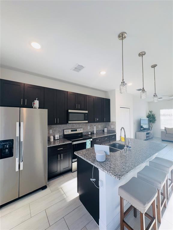 Foto del edificio - 232 Genoa Ct