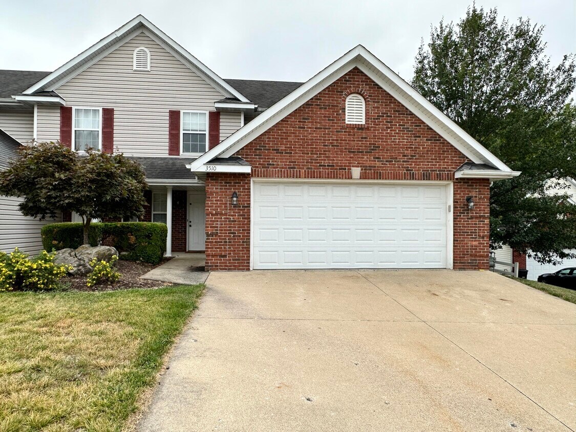 Primary Photo - 3510 Berkshire