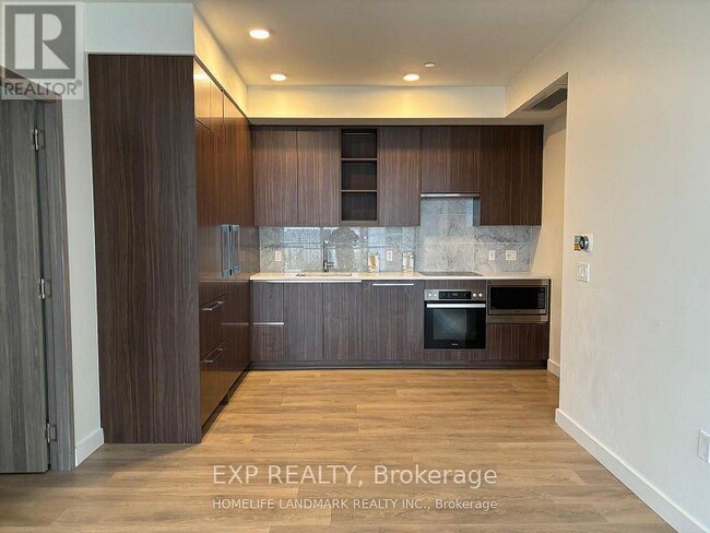 Building Photo - 95 McMahon Dr