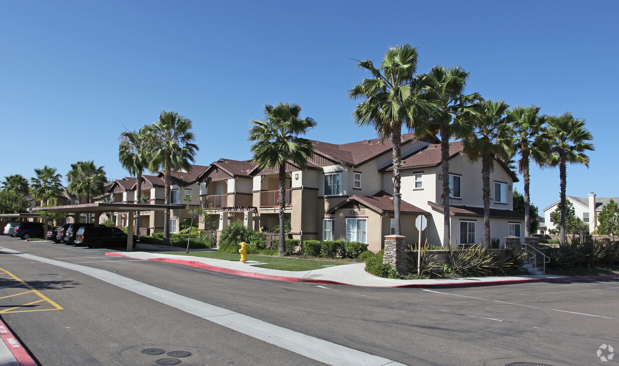 Foto del edificio - Dove Canyon Apartment Homes