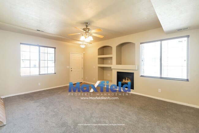 Building Photo - Springville 3BD 2.5 BA 2 GAR - Storage She...