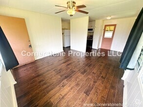 Building Photo - 528 Oneawa St