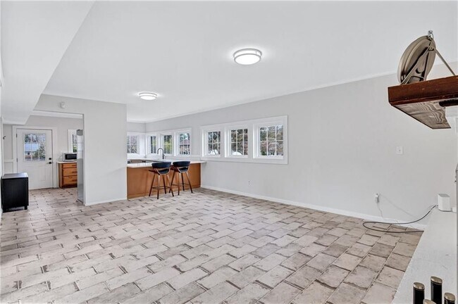 Building Photo - 5045 Chestnut Forest Ln